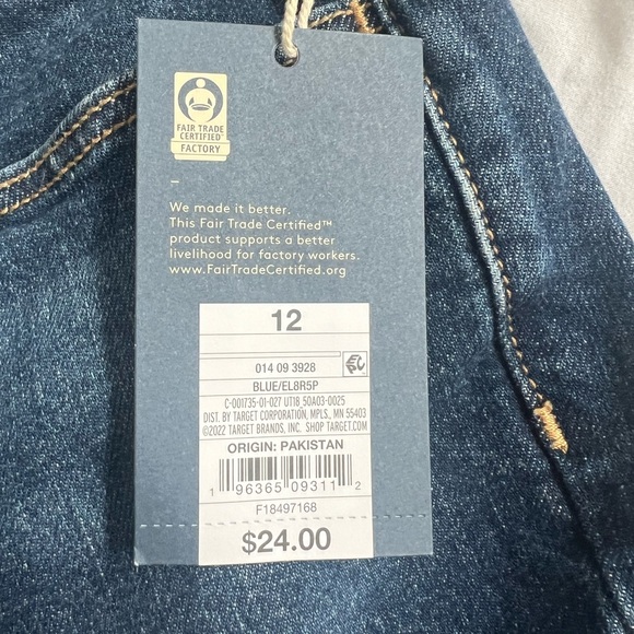 Universal Threads High Rise Straight - Picture 2 of 5